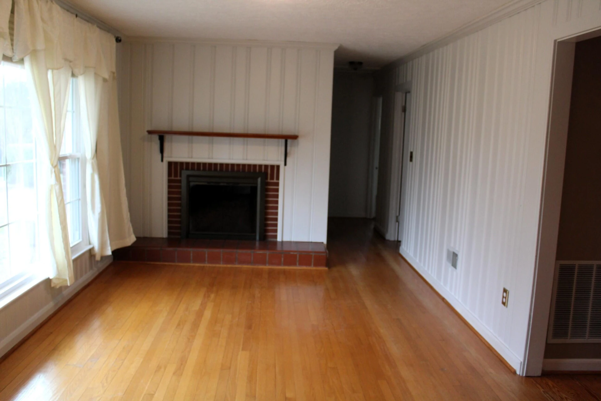 718 Sunset DR - Photo 31