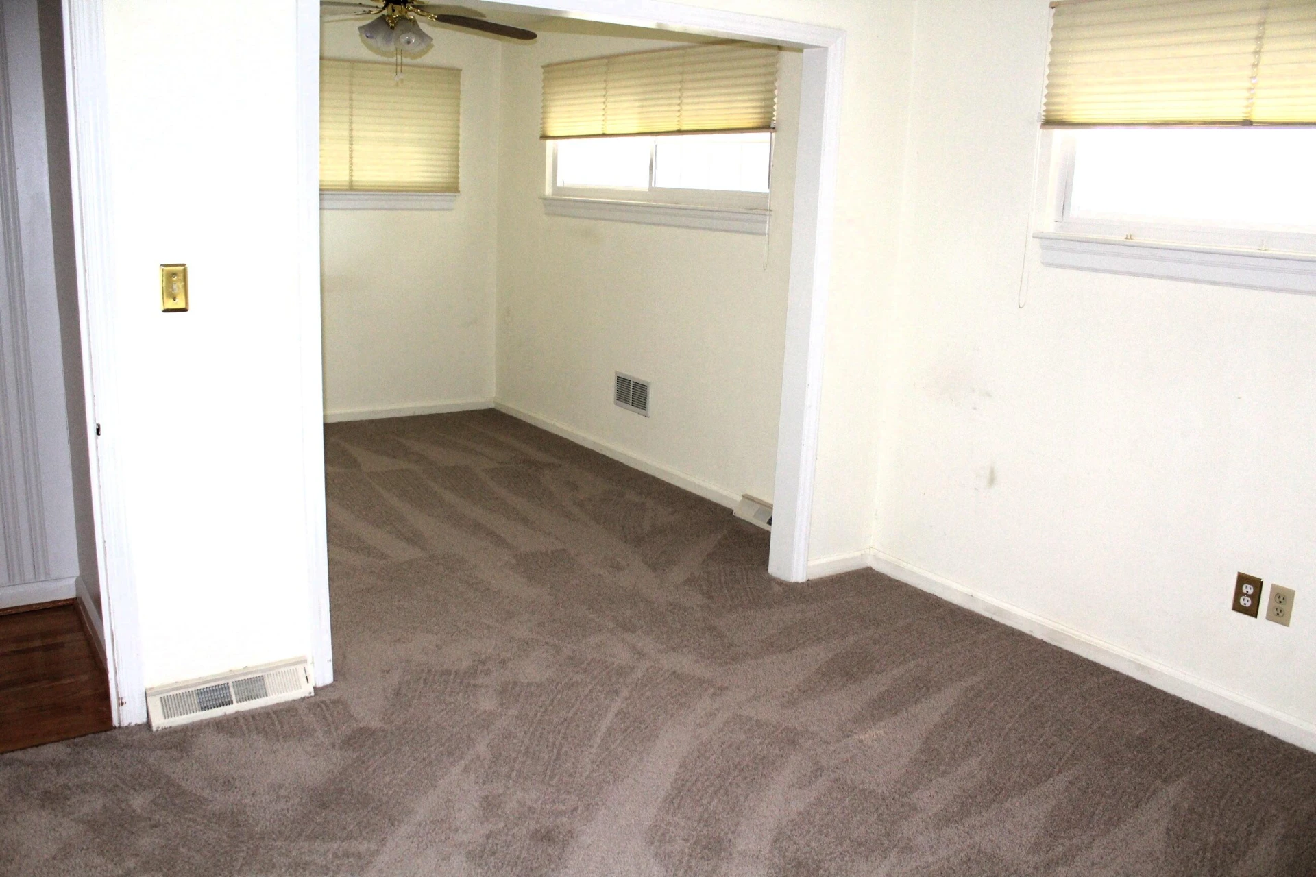 718 Sunset DR - Photo 42