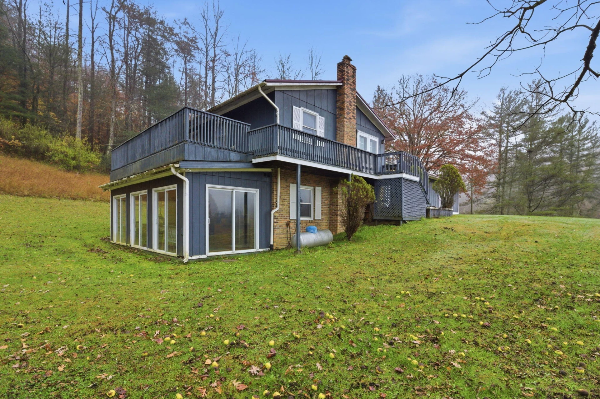 3928 Happy Hollow RD - Photo 4