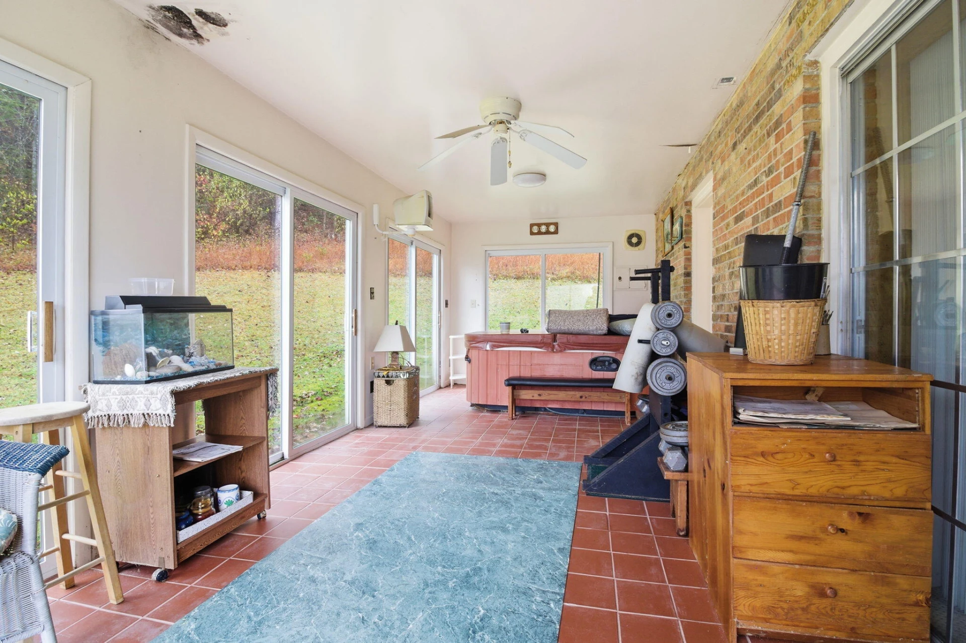 3928 Happy Hollow RD - Photo 36