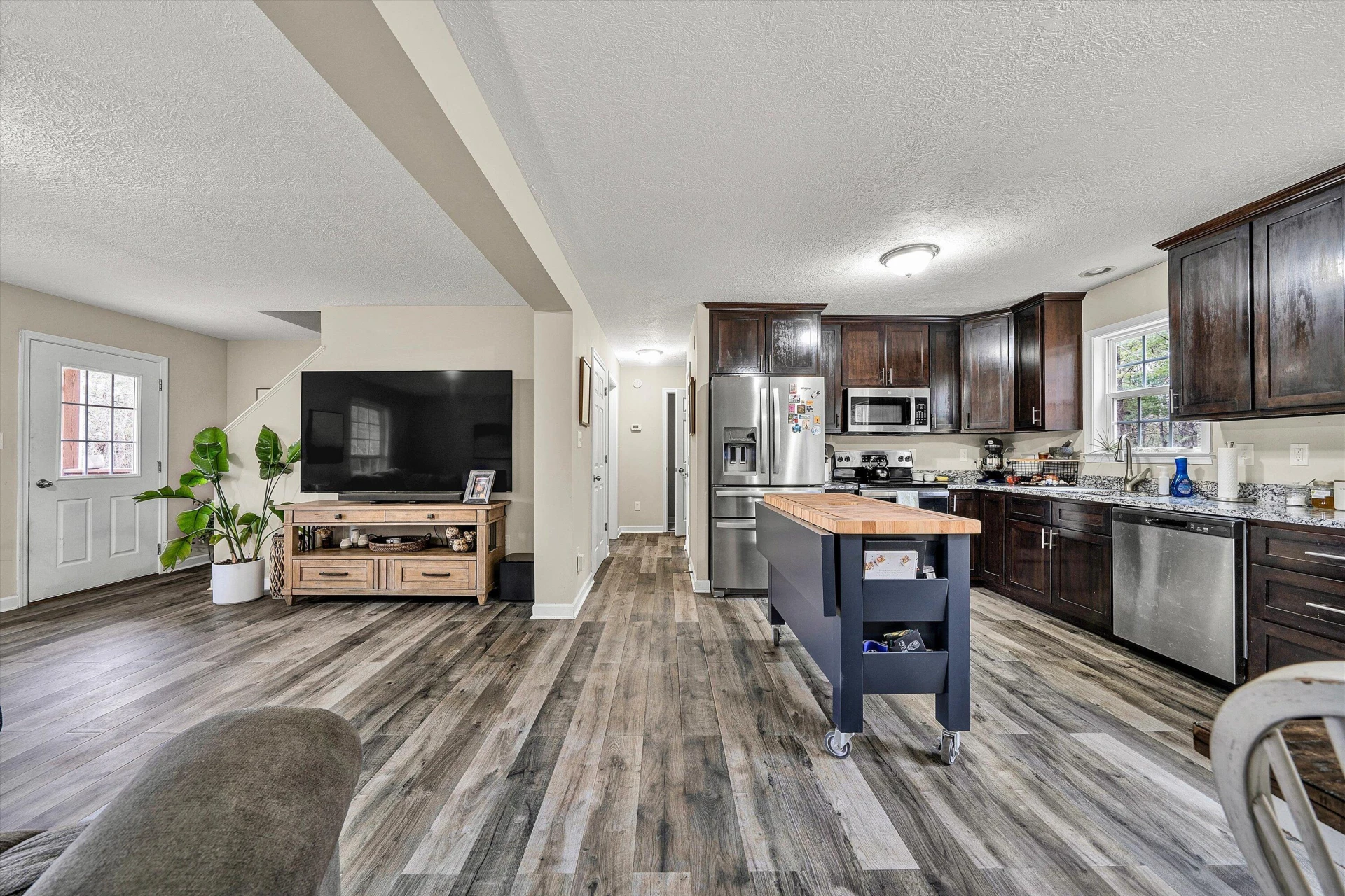 202 Panther DR SE - Photo 16