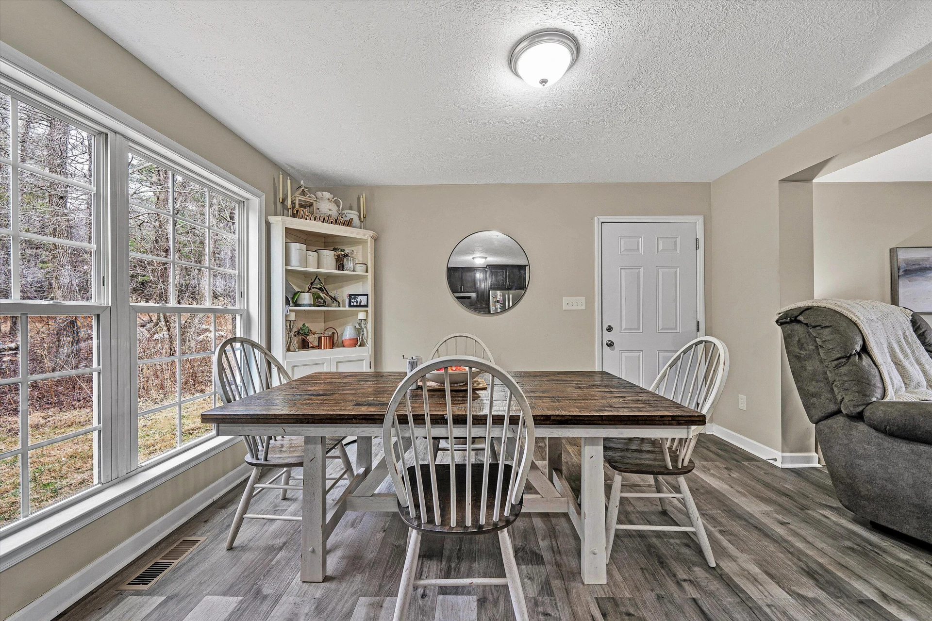 202 Panther DR SE - Photo 17