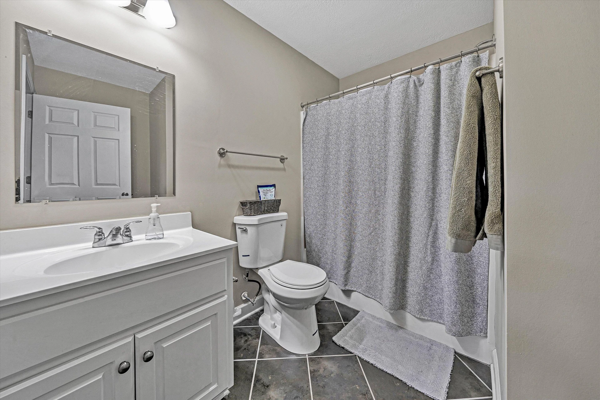 202 Panther DR SE - Photo 34