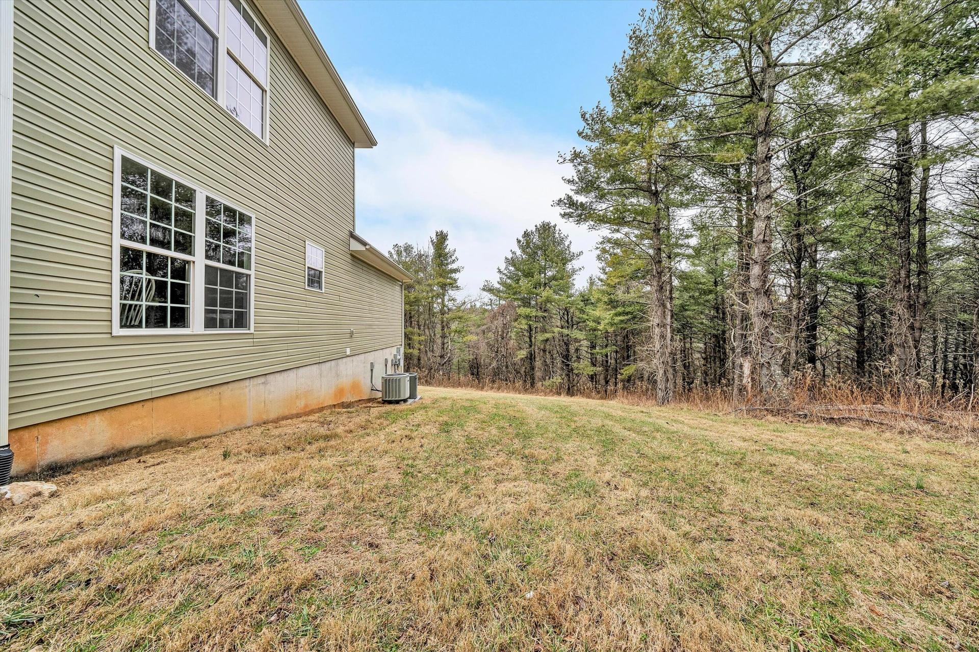 202 Panther DR SE - Photo 35