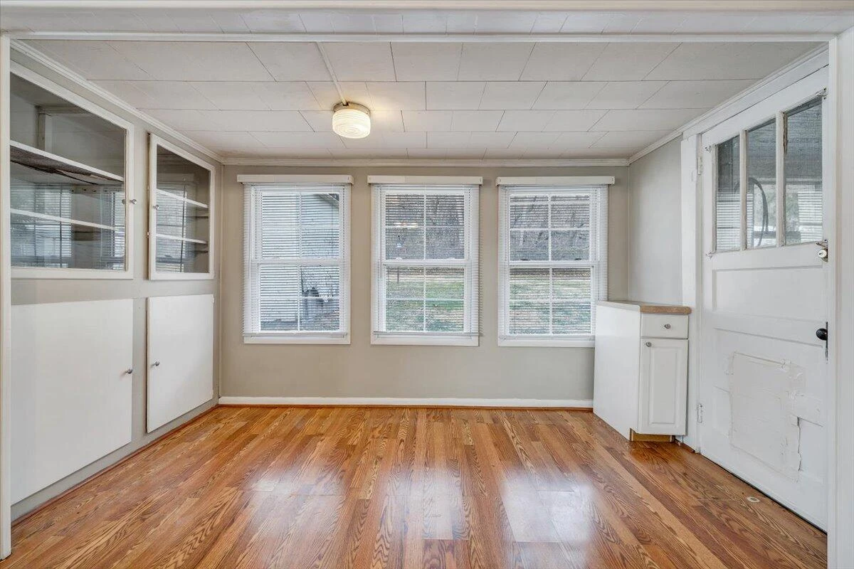 234 E E Parrish ST - Photo 6