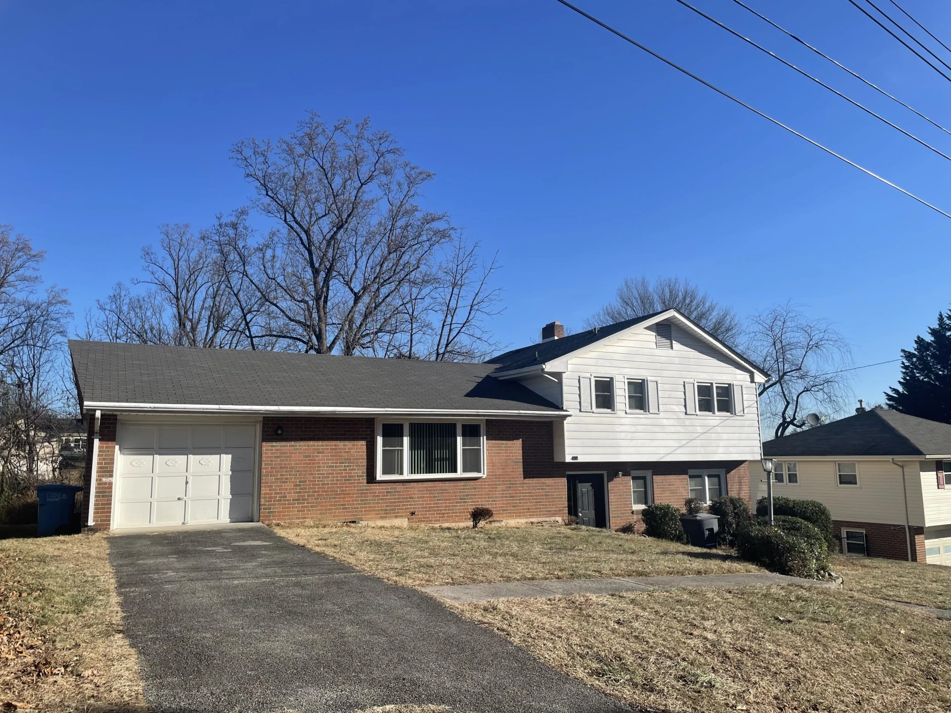 1121 Welch RD SW - Photo 2