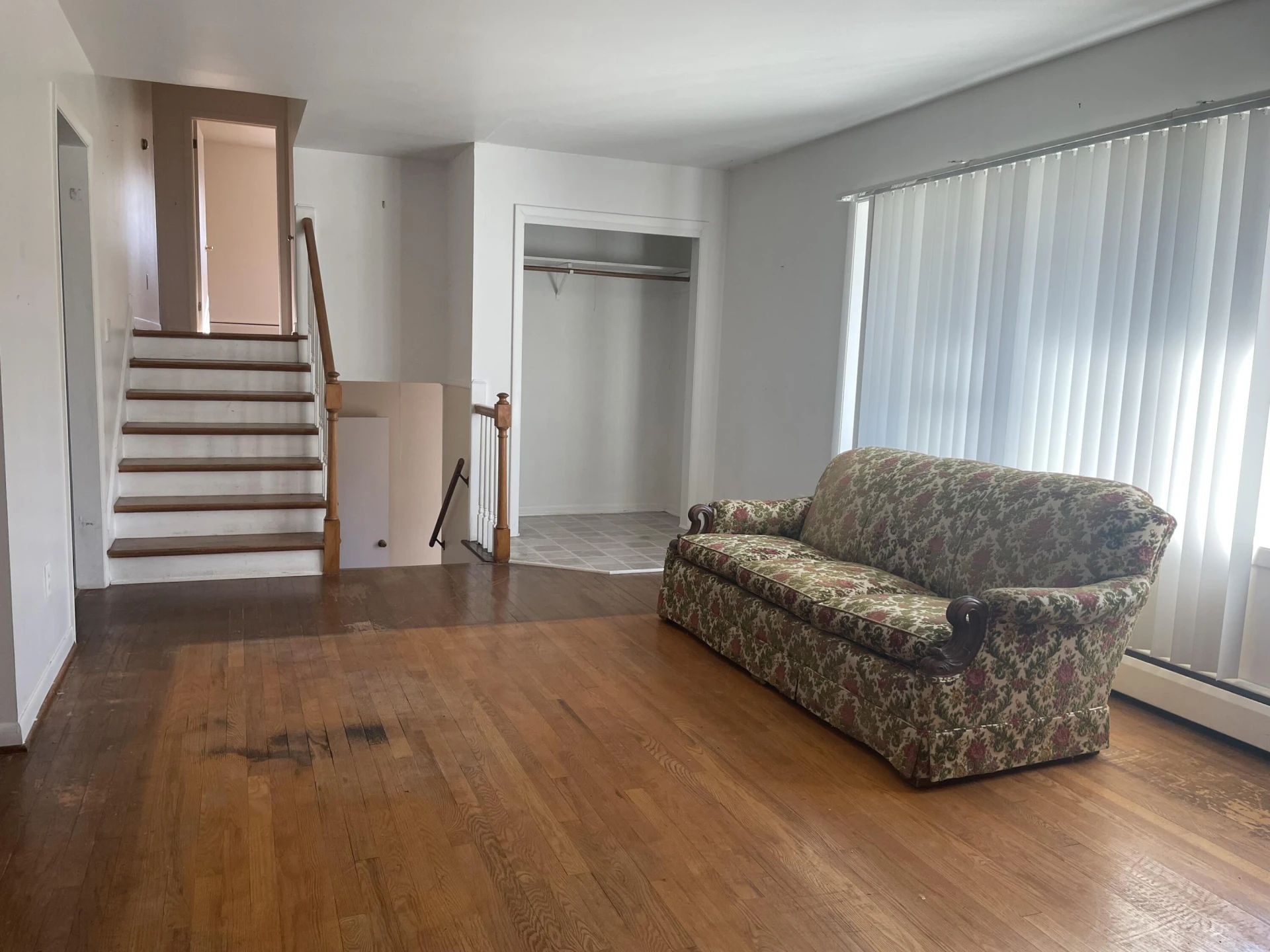 1121 Welch RD SW - Photo 5
