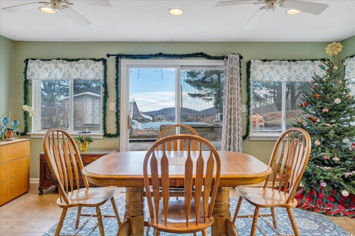 9009 Poor Mountain RD - Photo 13
