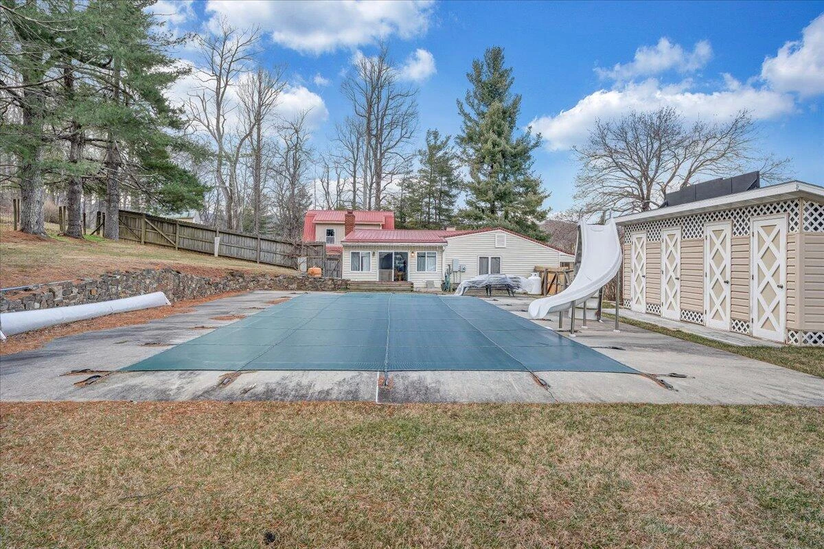 9009 Poor Mountain RD - Photo 27