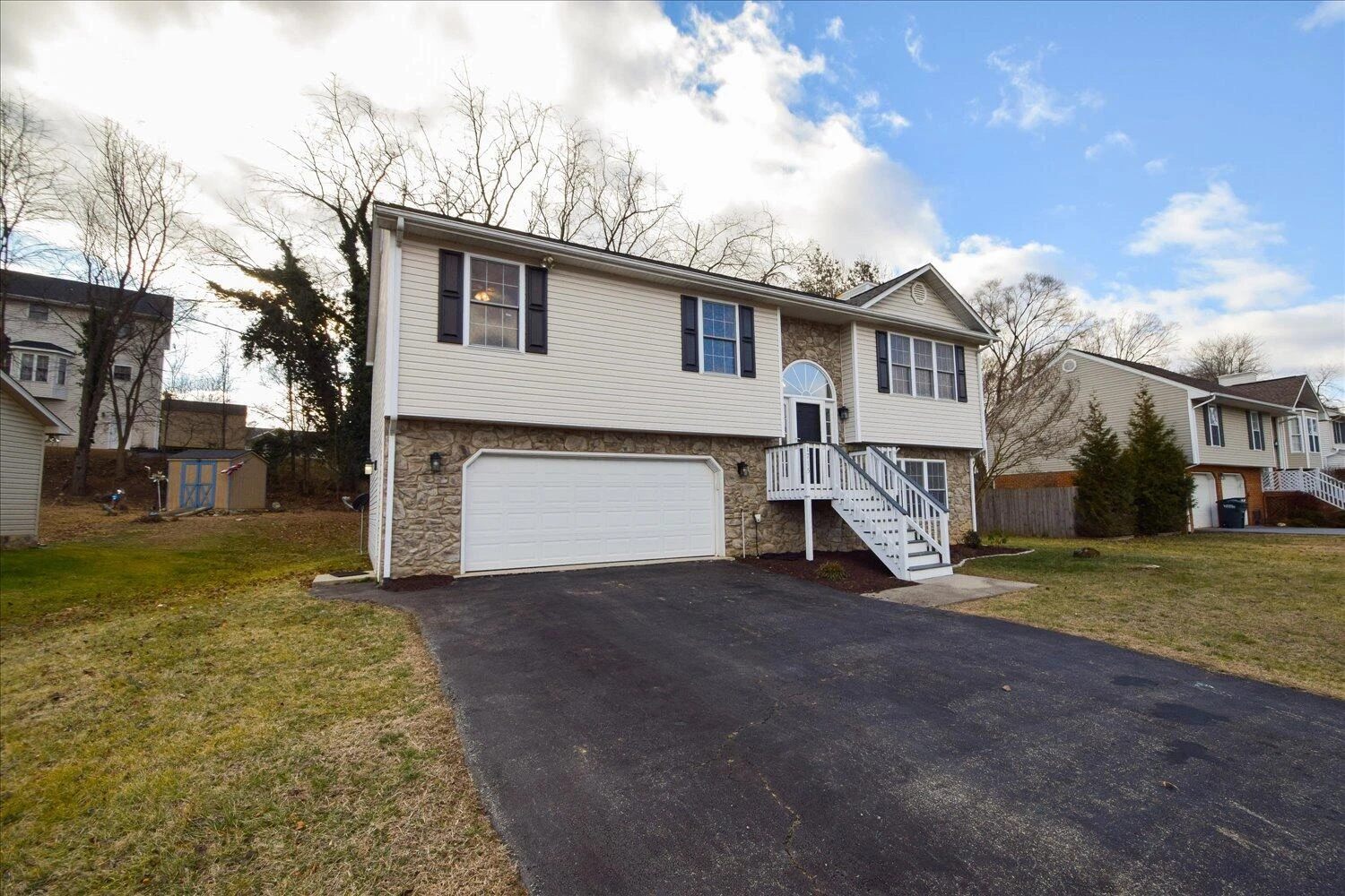 1715 Bush Farm DR - Photo 27