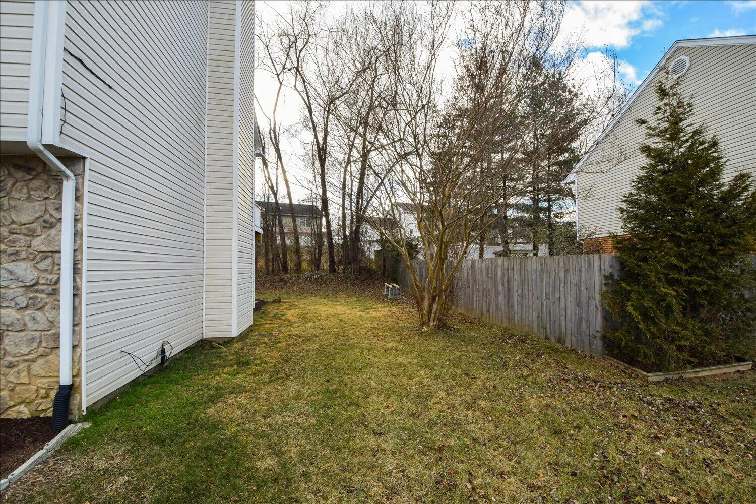 1715 Bush Farm DR - Photo 28