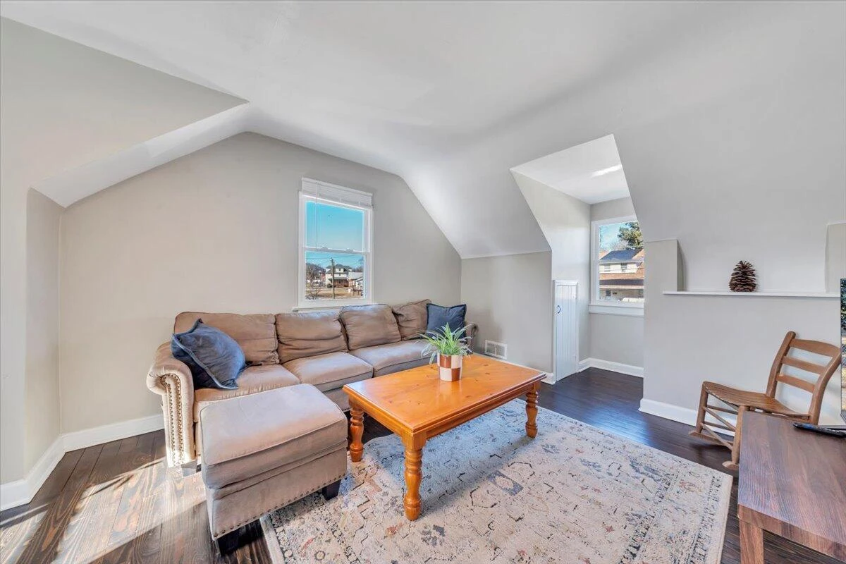 2432 Massachusetts AVE NW - Photo 17