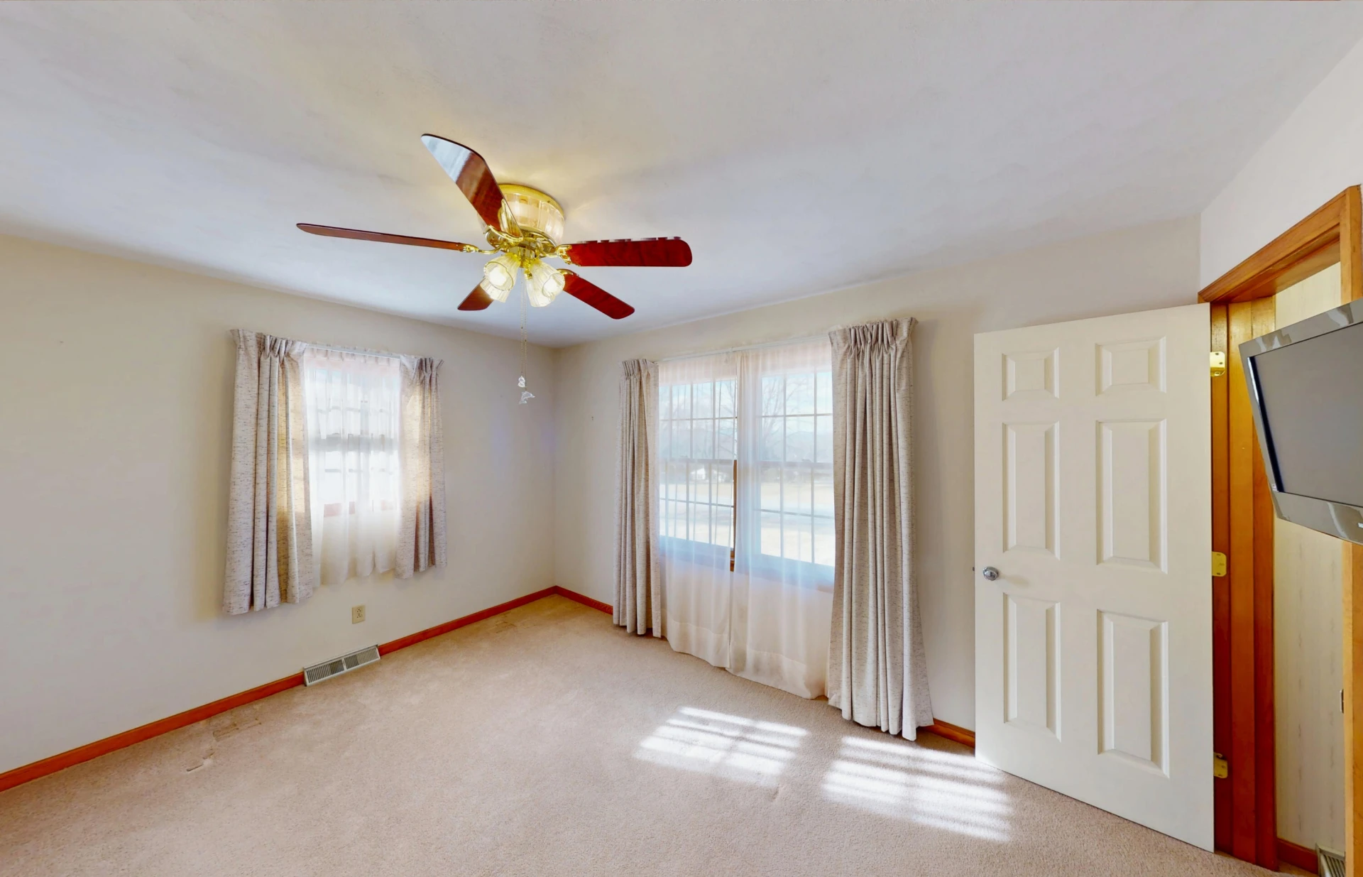 373 Langland DR - Photo 19