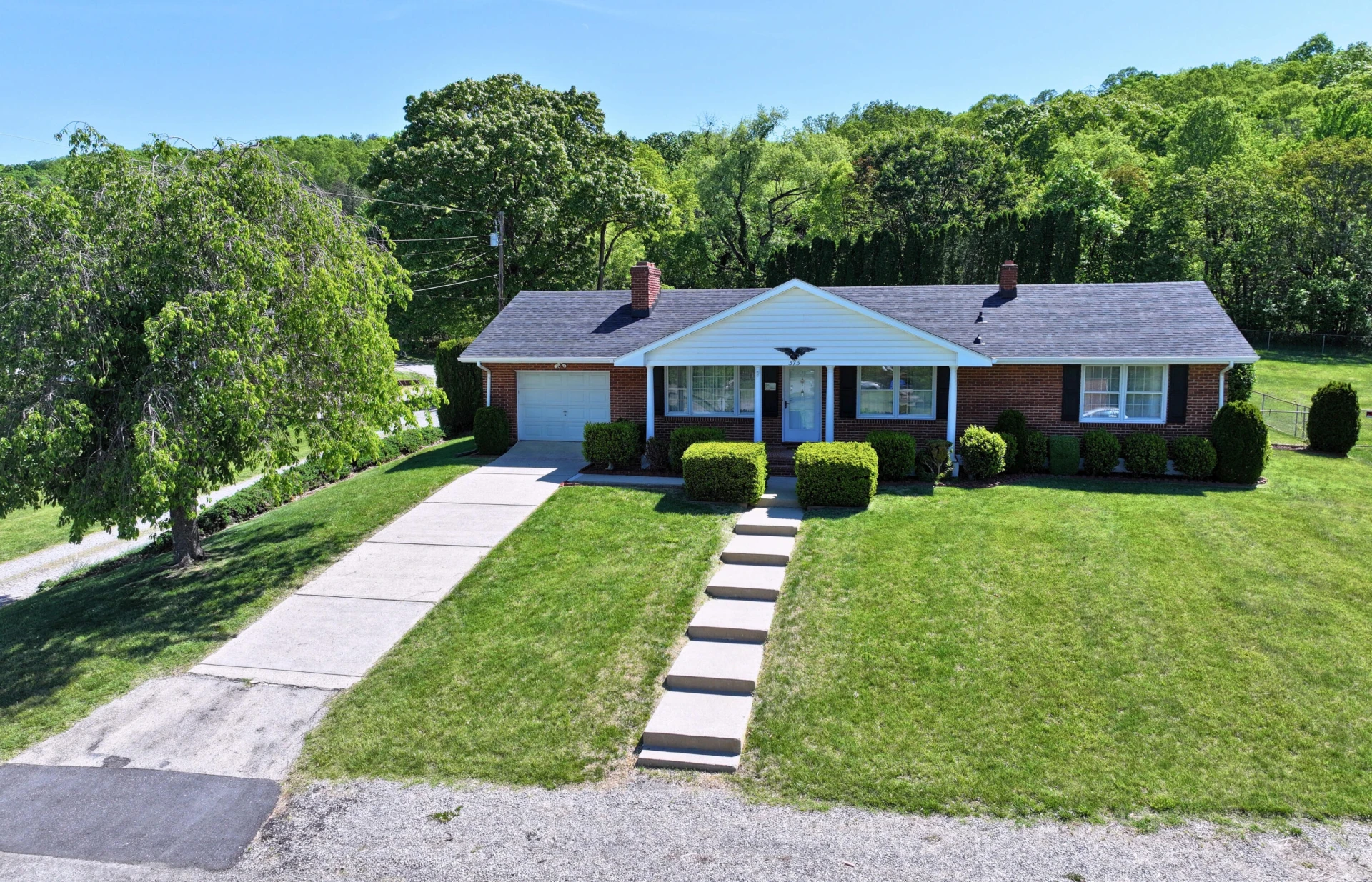 373 Langland DR - Photo 3