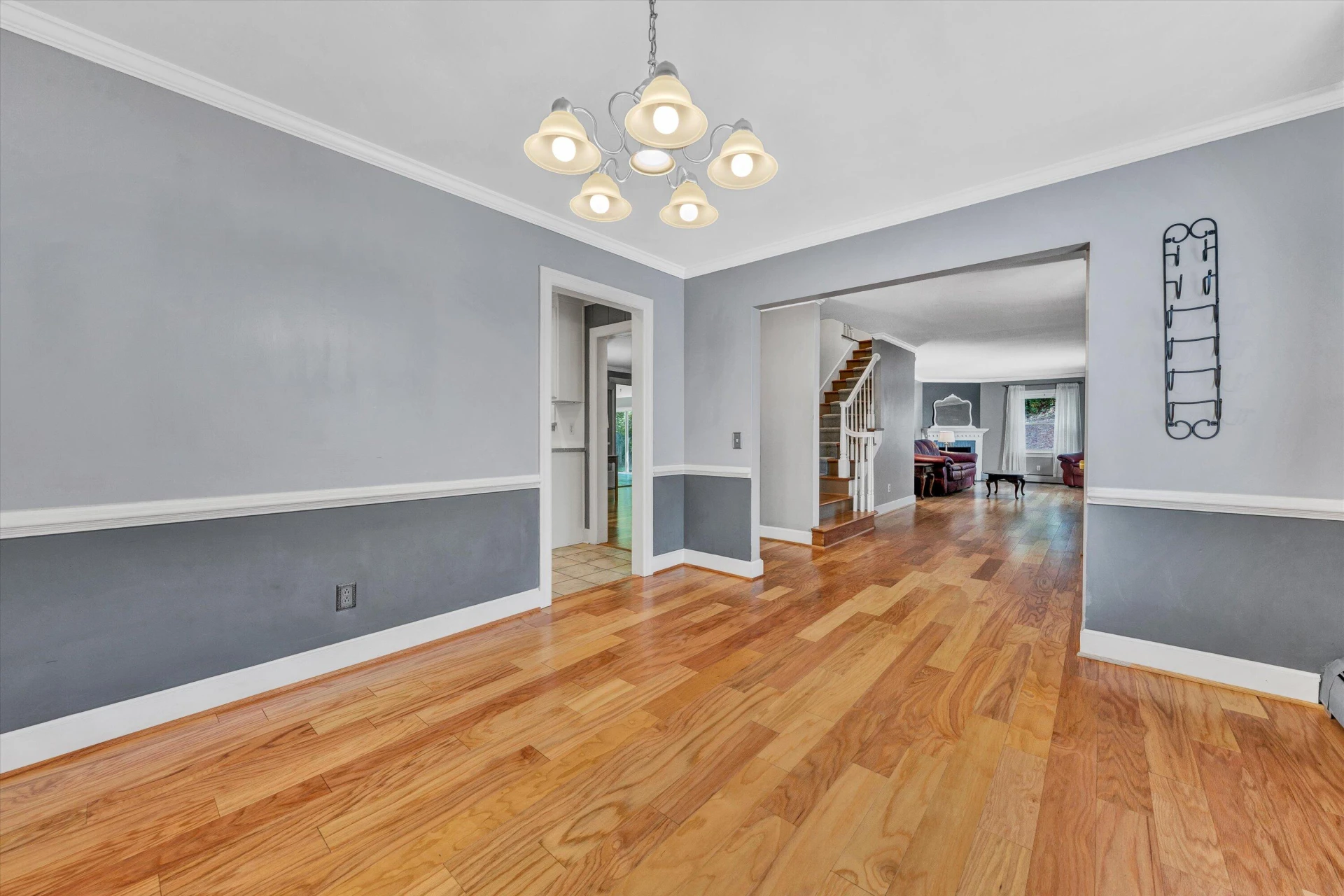 280 HILLCREST DR - Photo 13