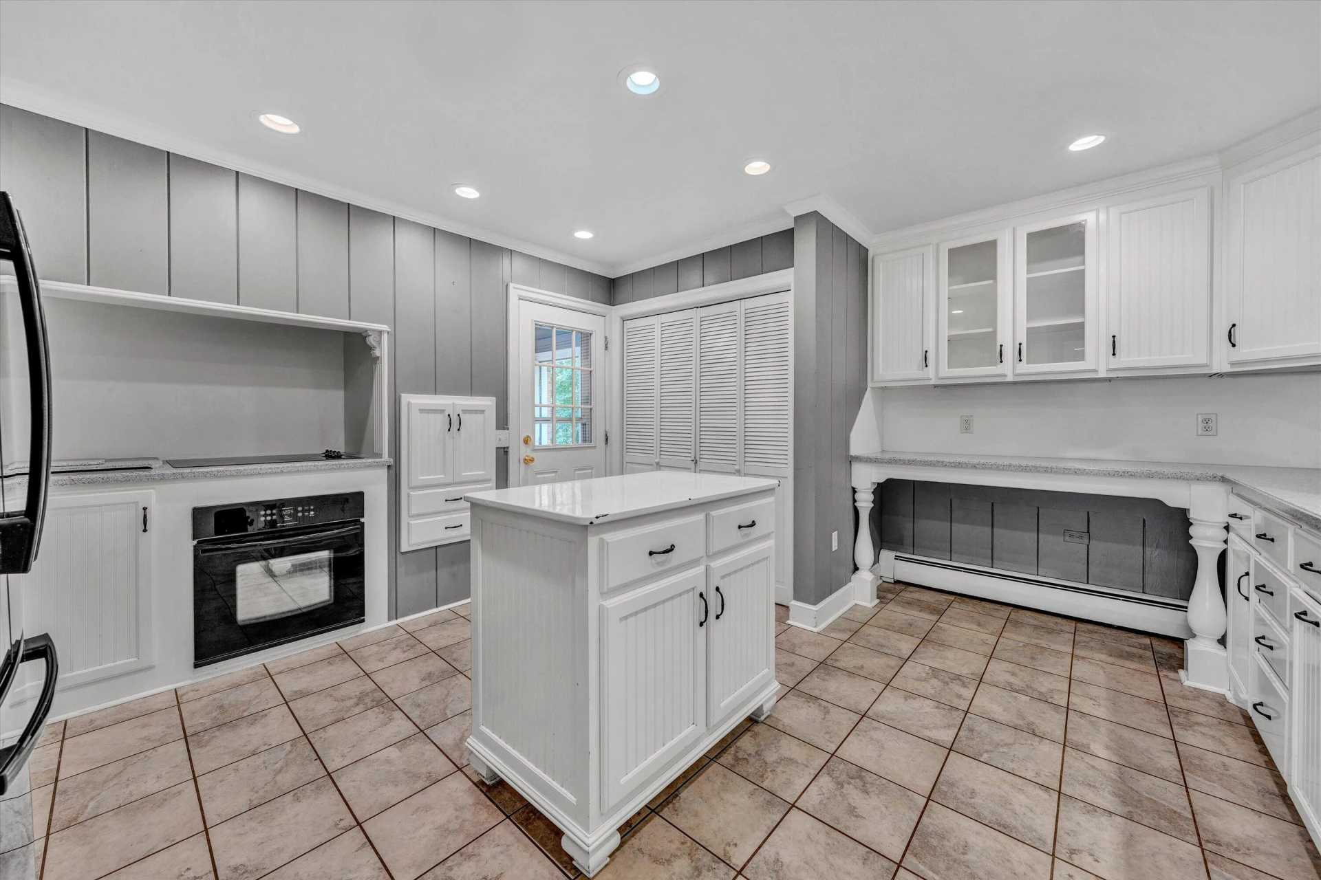 280 HILLCREST DR - Photo 14