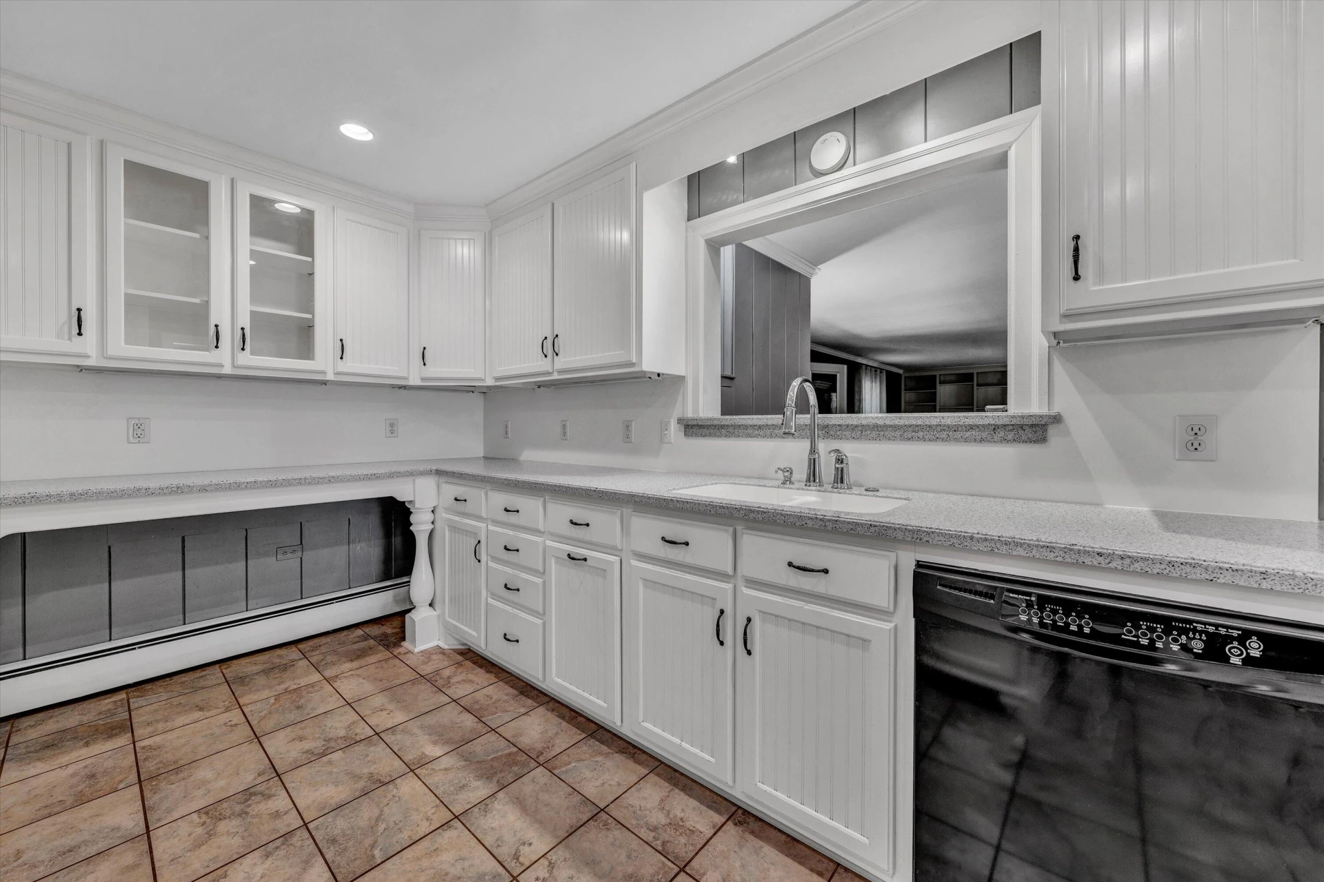 280 HILLCREST DR - Photo 15