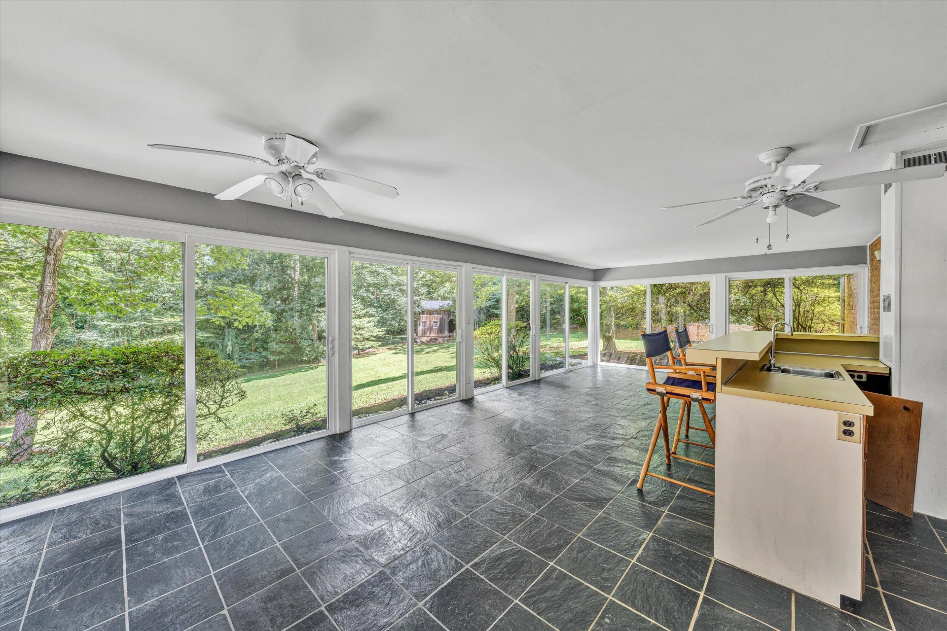280 HILLCREST DR - Photo 26