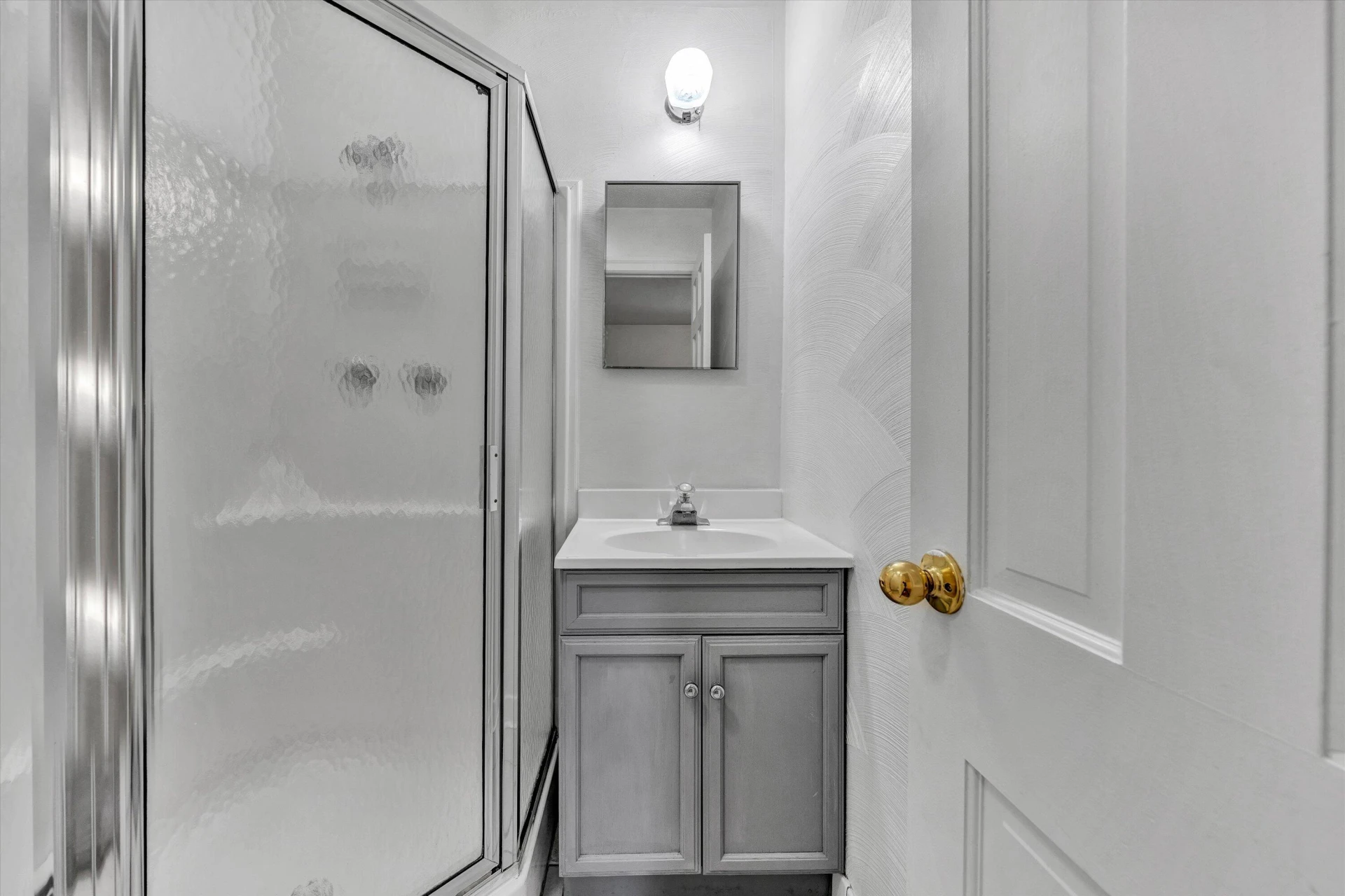 280 HILLCREST DR - Photo 32