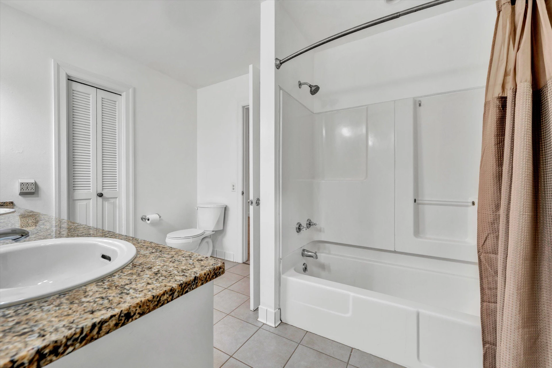 280 HILLCREST DR - Photo 34