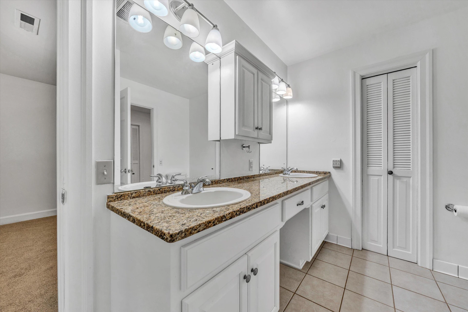 280 HILLCREST DR - Photo 35