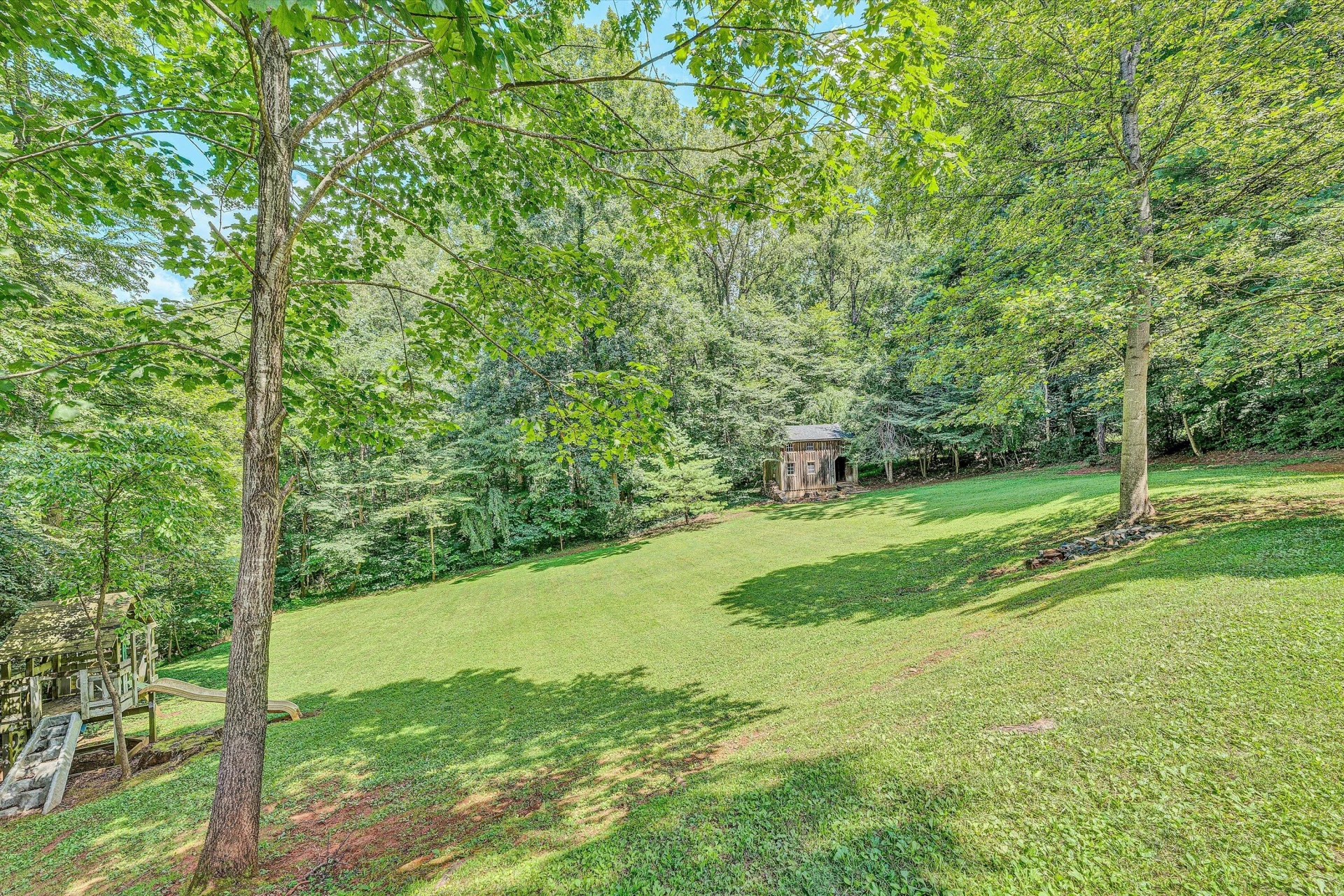 280 HILLCREST DR - Photo 46