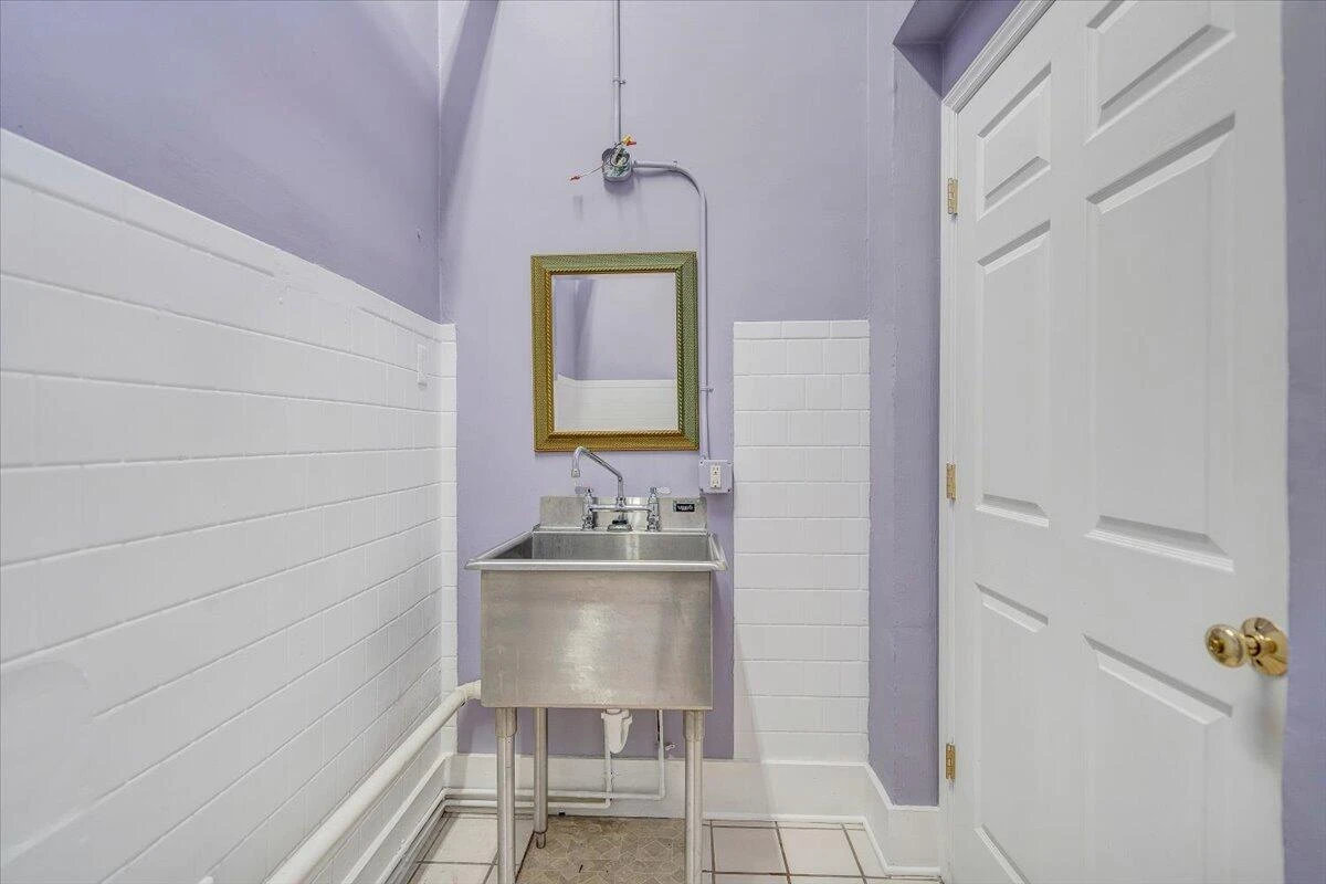 1234 Maple AVE SW - Photo 16