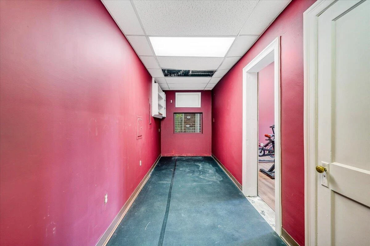 1234 Maple AVE SW - Photo 17