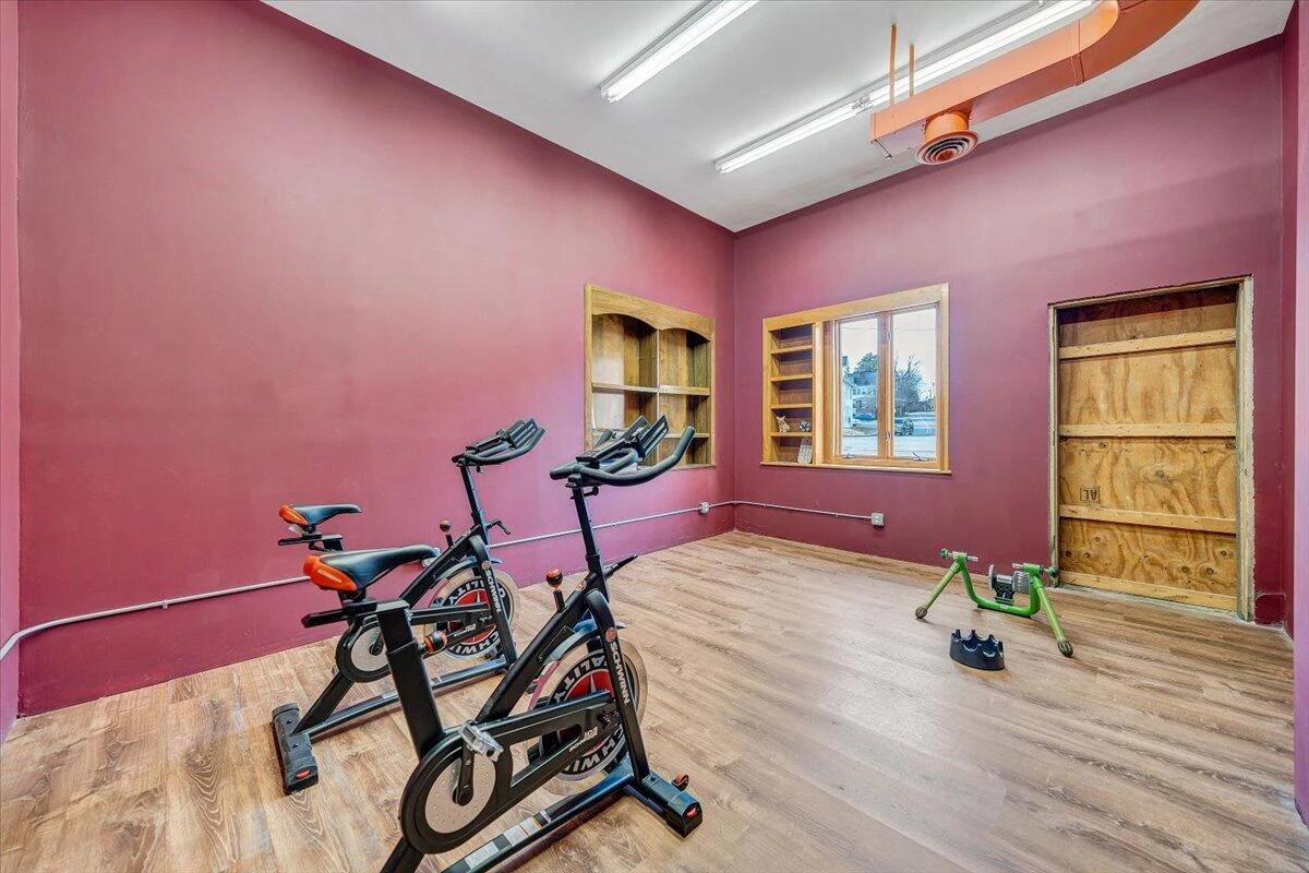 1234 Maple AVE SW - Photo 20
