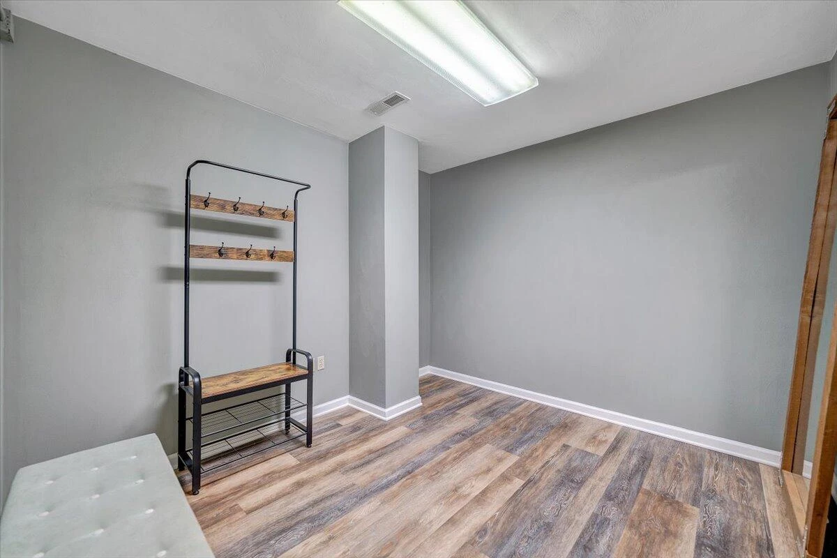 1234 Maple AVE SW - Photo 28