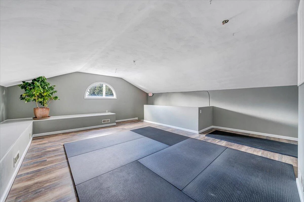 1234 Maple AVE SW - Photo 34