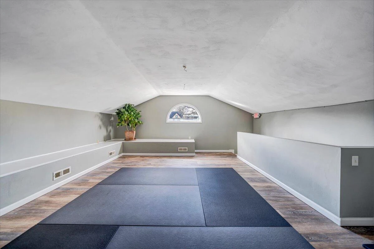 1234 Maple AVE SW - Photo 35