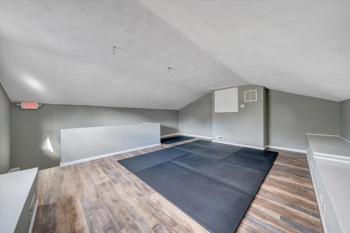 1234 Maple AVE SW - Photo 36