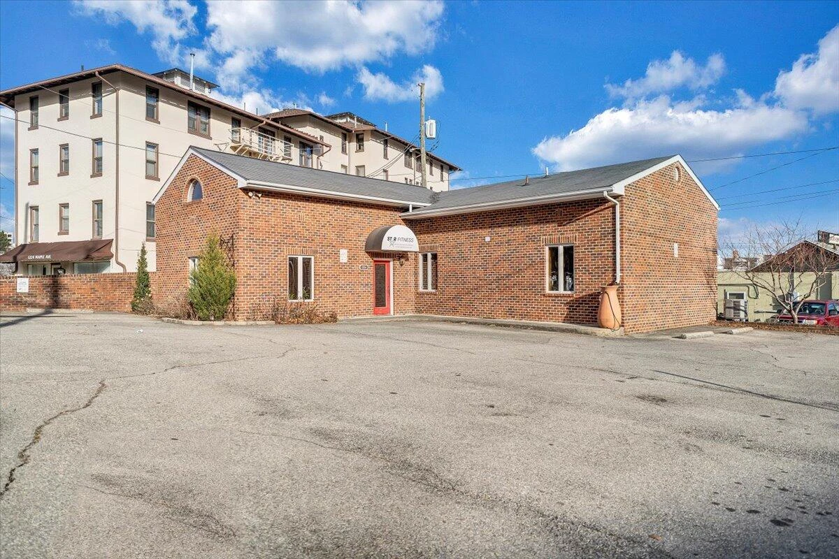 1234 Maple AVE SW - Photo 44