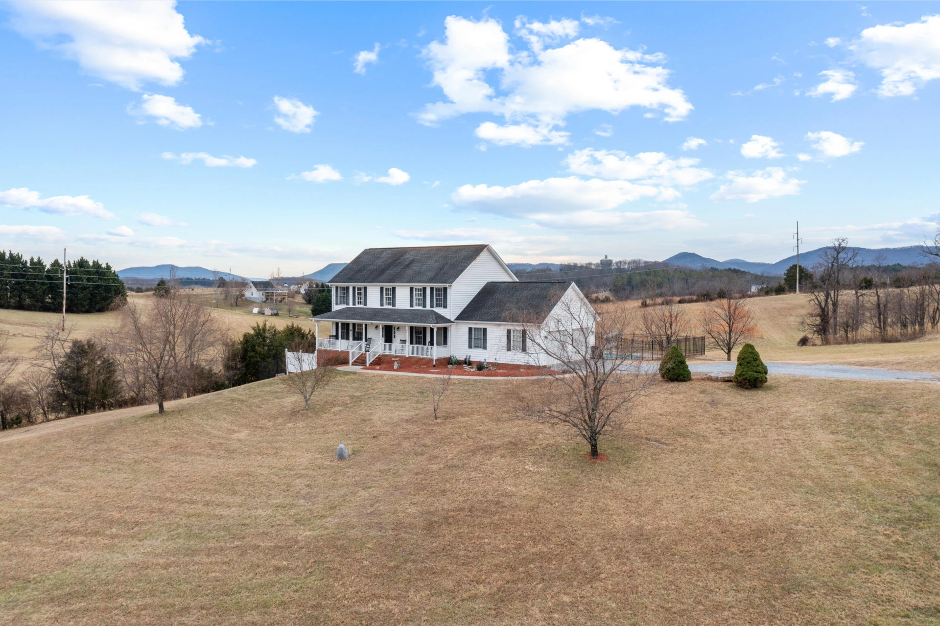 765 Country Club RD