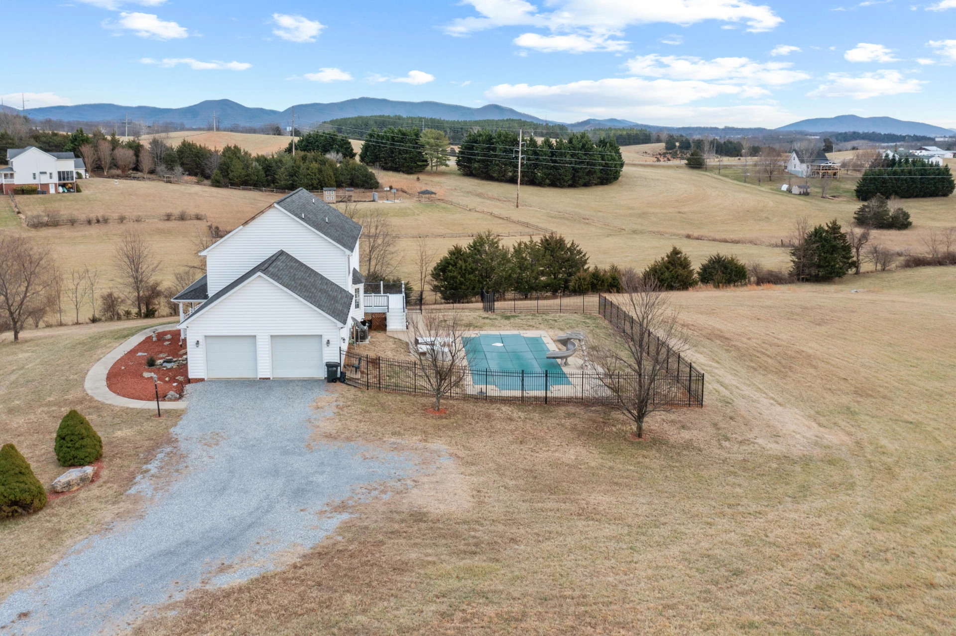765 Country Club RD - Photo 4