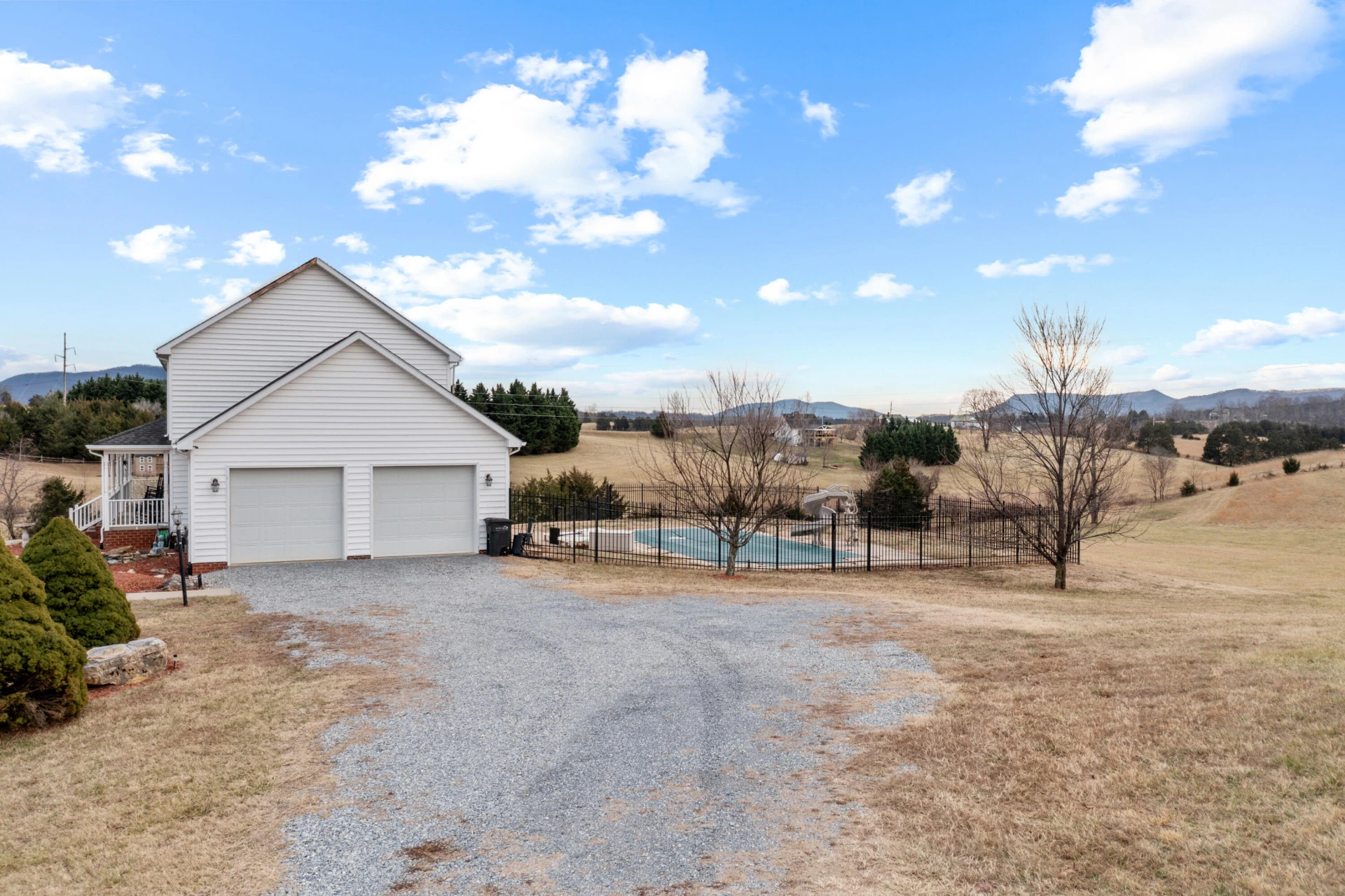 765 Country Club RD - Photo 6