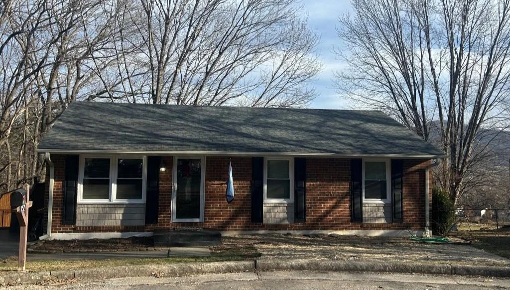 152 Ridgeview CIR