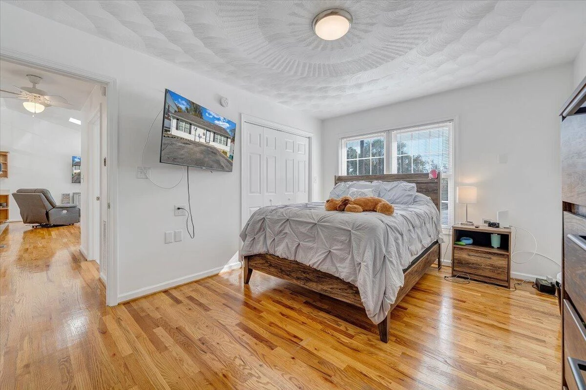 1146 Morehead AVE SE - Photo 9