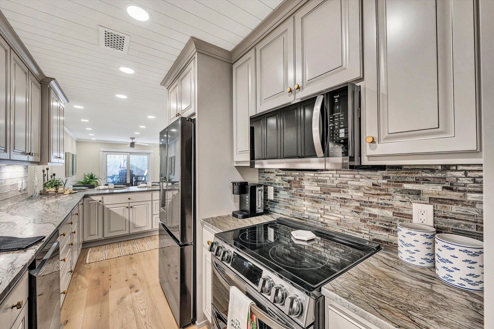 630 Montevista RD #506 - Photo 12