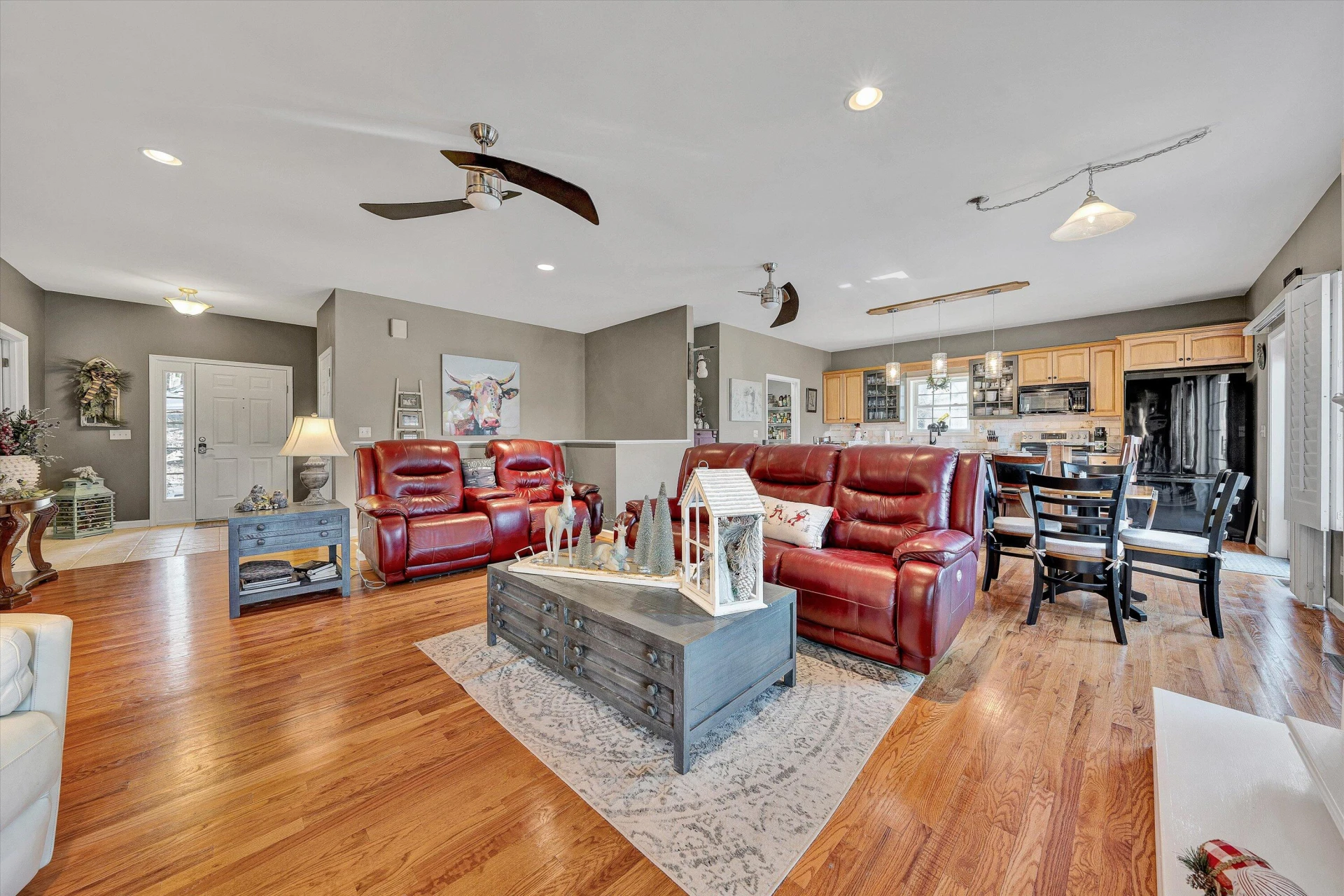 213 Redwood TER - Photo 16