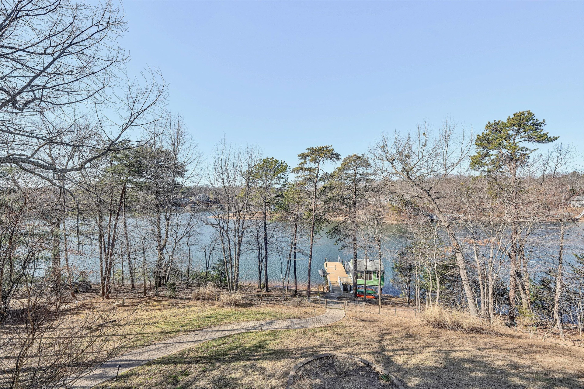 213 Redwood TER - Photo 24