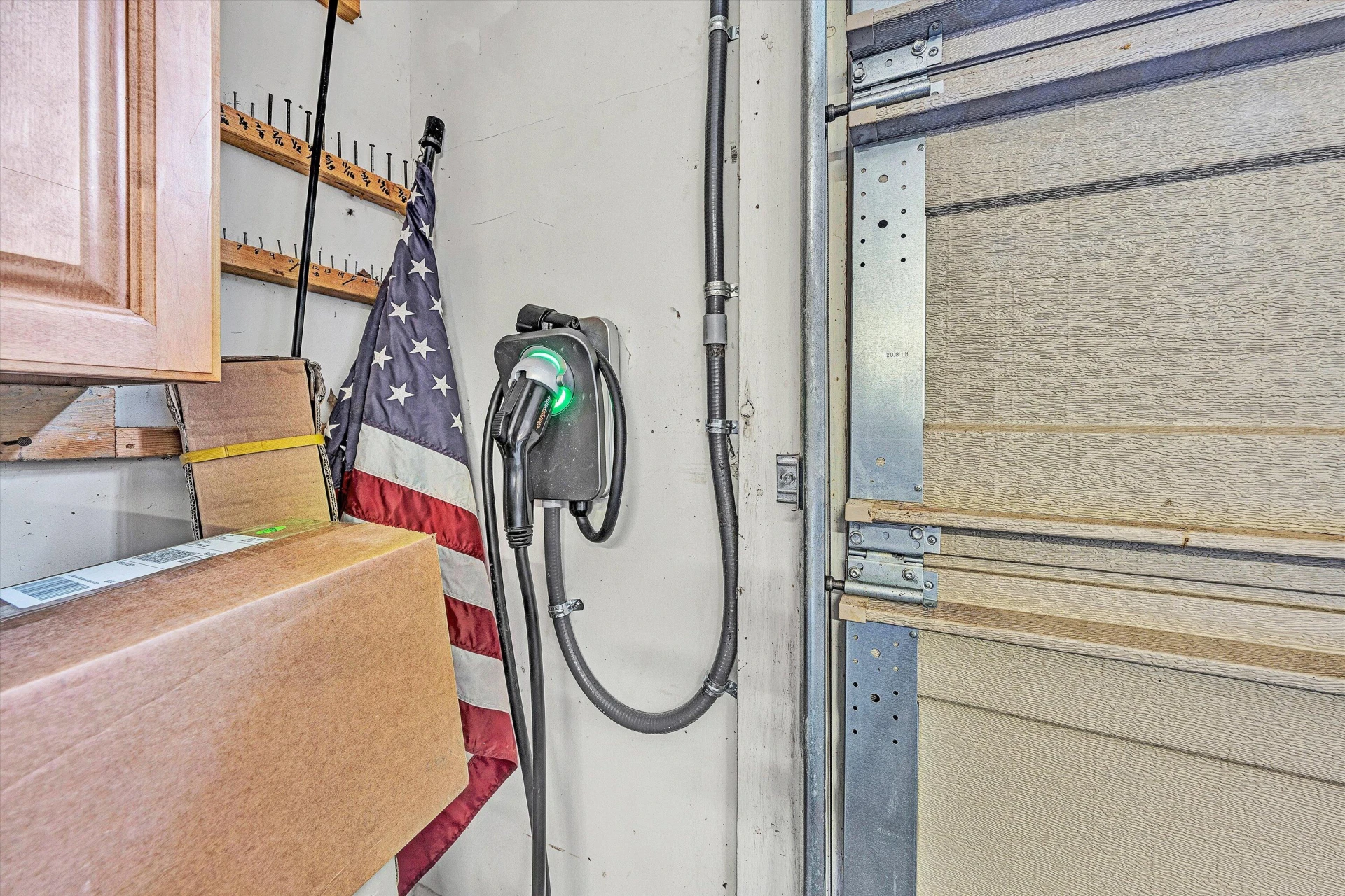 213 Redwood TER - Photo 27