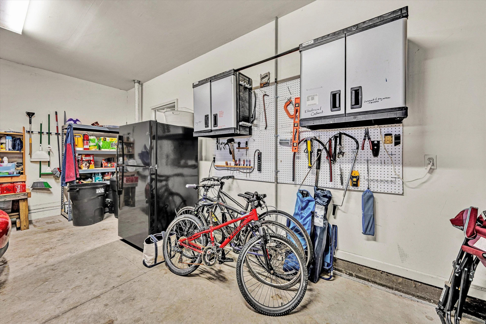 213 Redwood TER - Photo 29