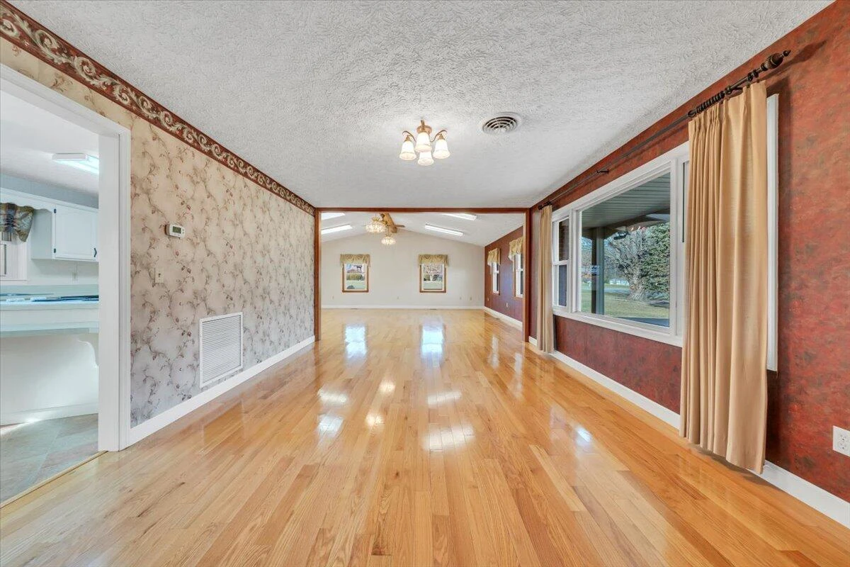 5985 Collier ST - Photo 21