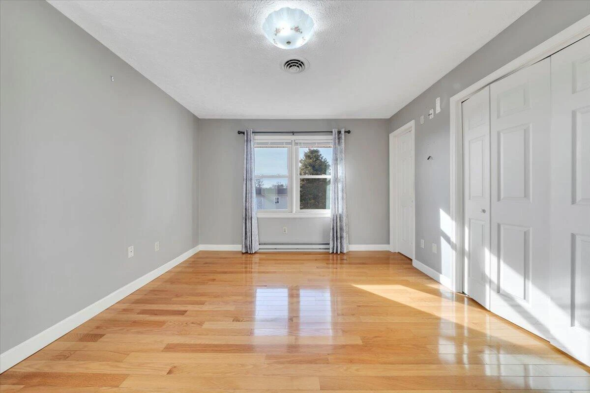 5985 Collier ST - Photo 39