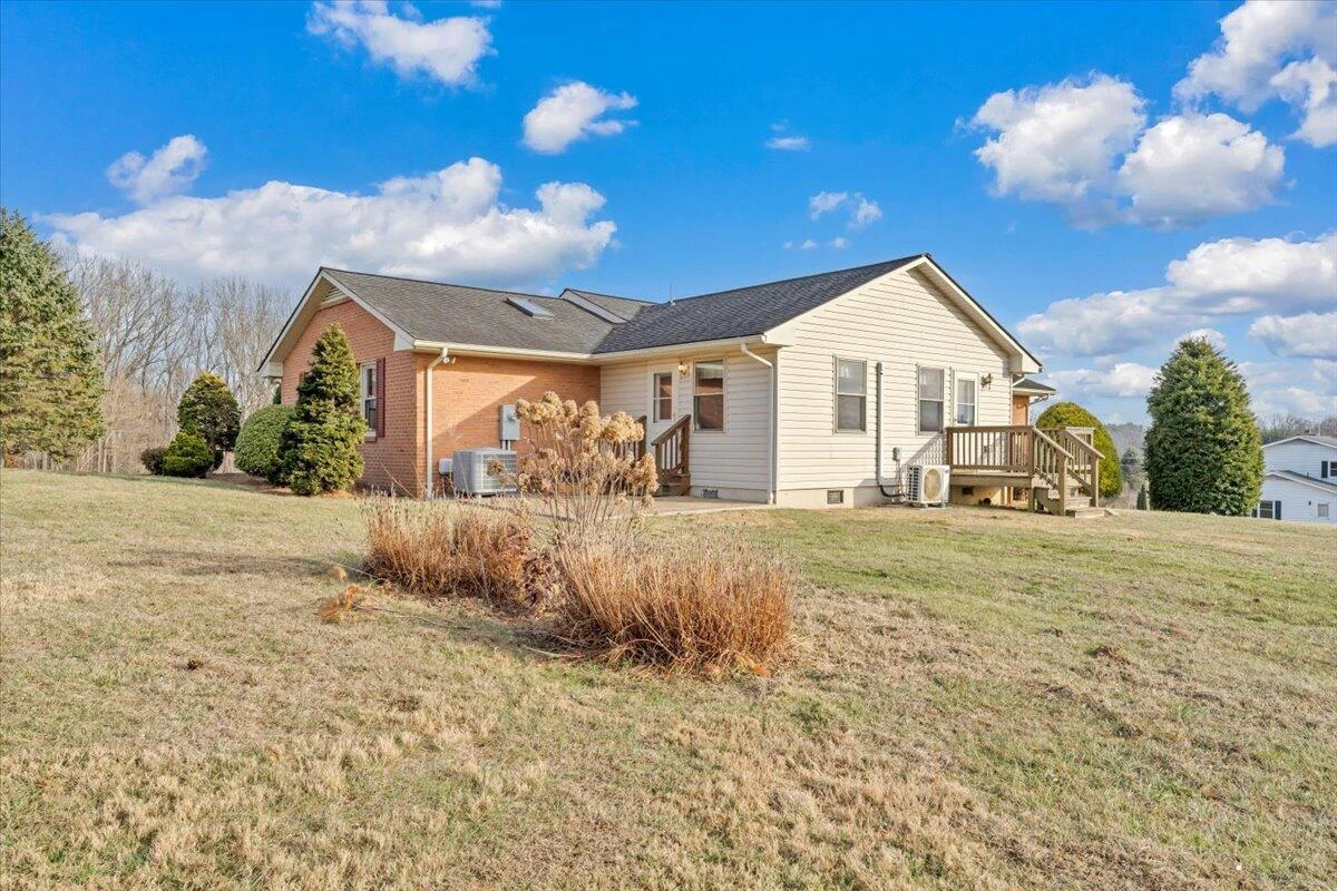 5985 Collier ST - Photo 7