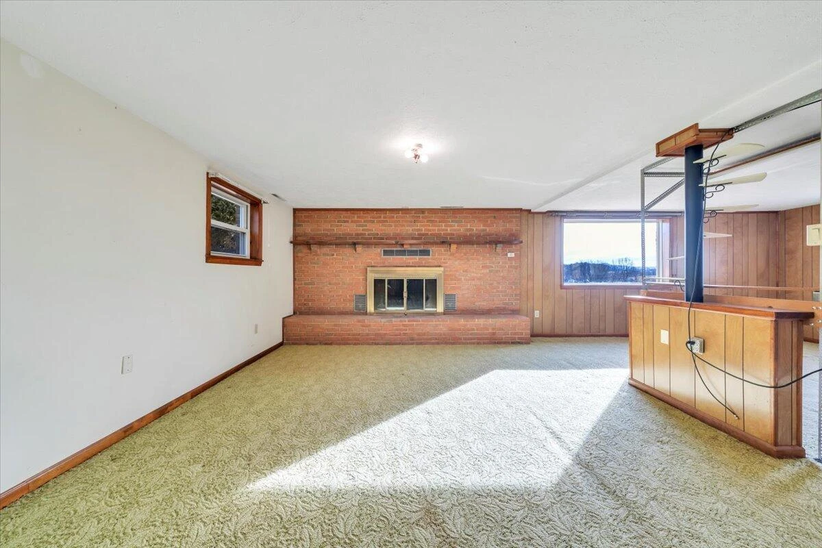5985 Collier ST - Photo 48