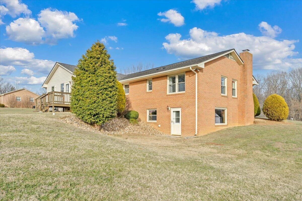 5985 Collier ST - Photo 11