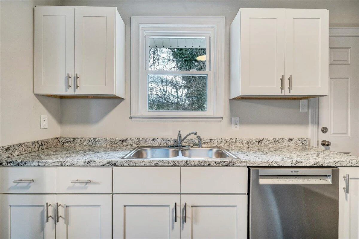 2830 Barnhart ST NW - Photo 13